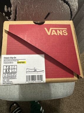 CLOSET CLOSING Vans Classic Slip-On Box - Pink Glo